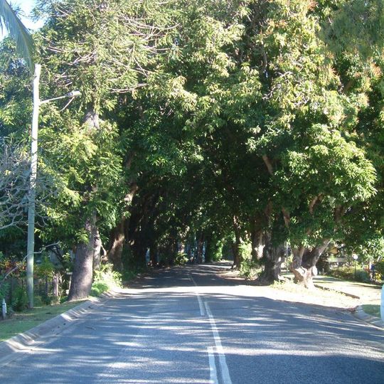 Mango Avenue, Eimeo