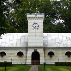 Stajnia „Zegarowa” Nr 7