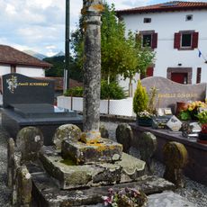 Croix de cimetière d'Aincille