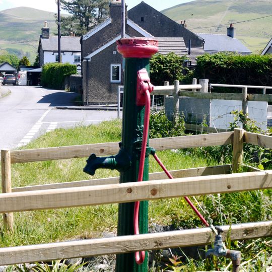 Water lift pump on road to Penowern
