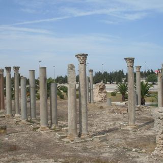 Building with columns of Carthage