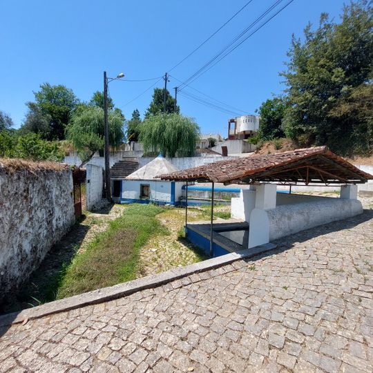 Fonte do Pereiro em Maçãs de Dona Maria