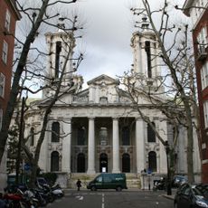 Iglesia Plaza de San Juan en Londres