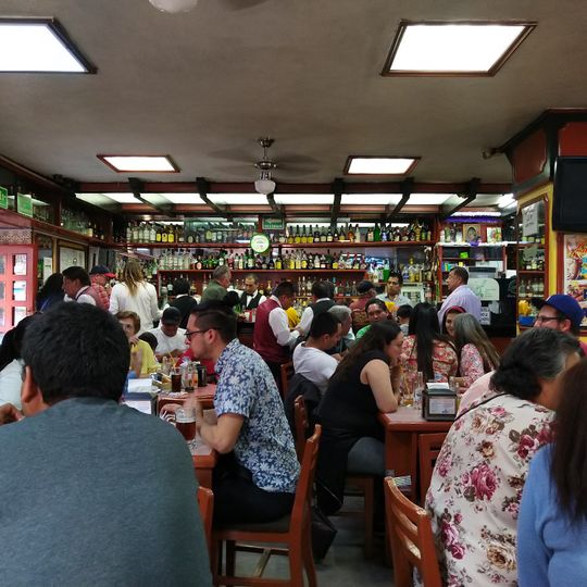 Salon Familiar La Mascota Cantina