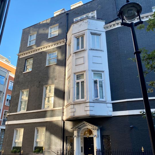 9, Curzon Place W1