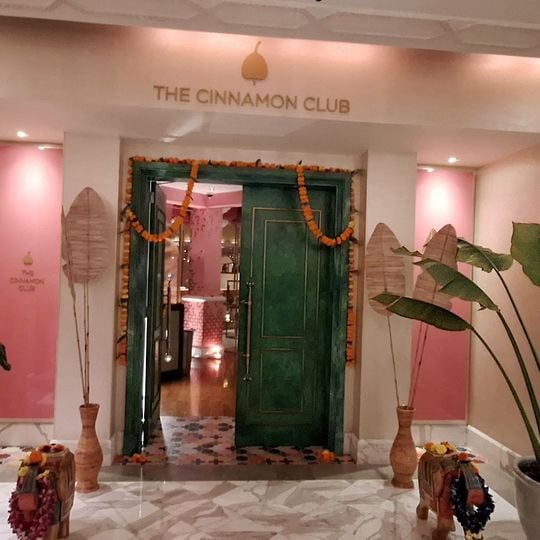 SpiceKlub - Best Indian Vegetarian Restaurant Dubai