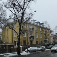 Dom przy ulicy Raszyńskiej 52