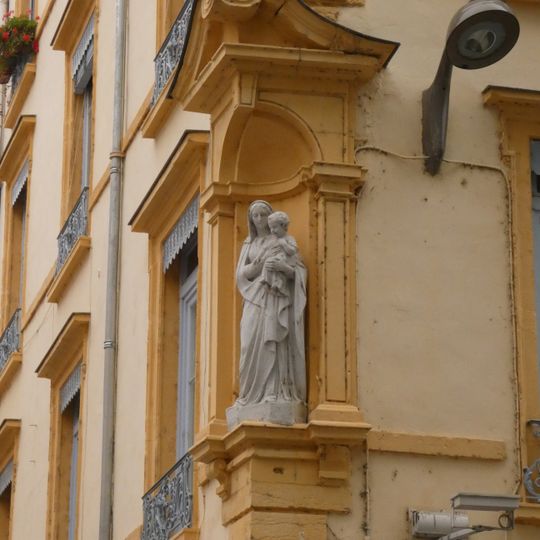 Vierge à l'enfant de la place Maréchal Lyautey