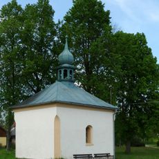 Kaple na návsi ve Střížově