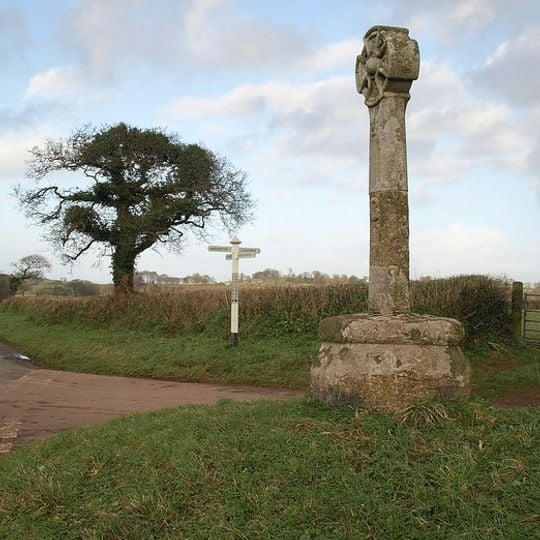 Luscombe Cross