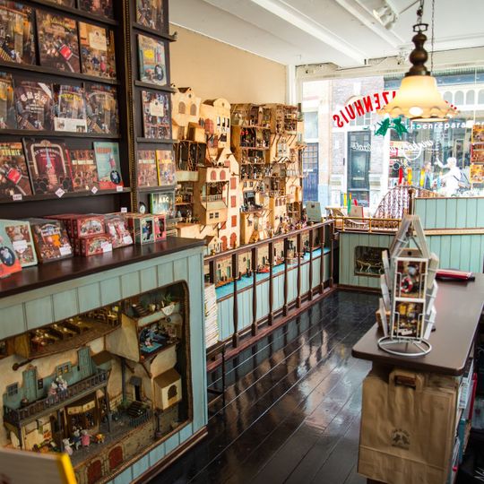 The Mouse Mansion - Shop & Studio