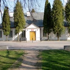 Poczta, ob. biblioteka publiczna