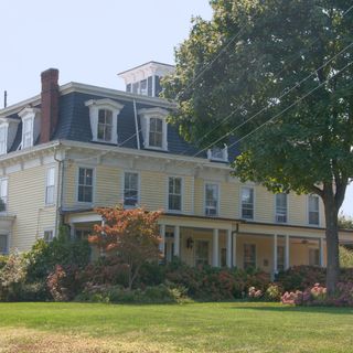 Carll S. Burr Mansion