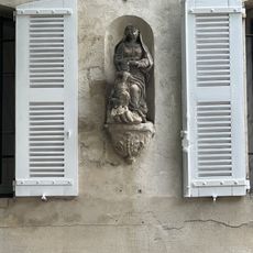 Vierge à l’enfant sans tête
