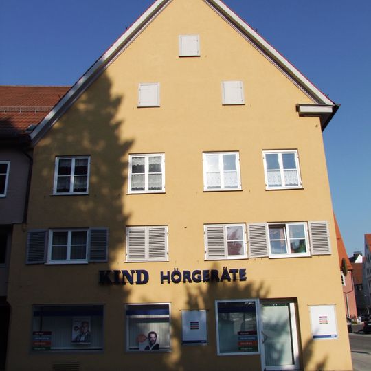 Wohn- und Geschäftshaus