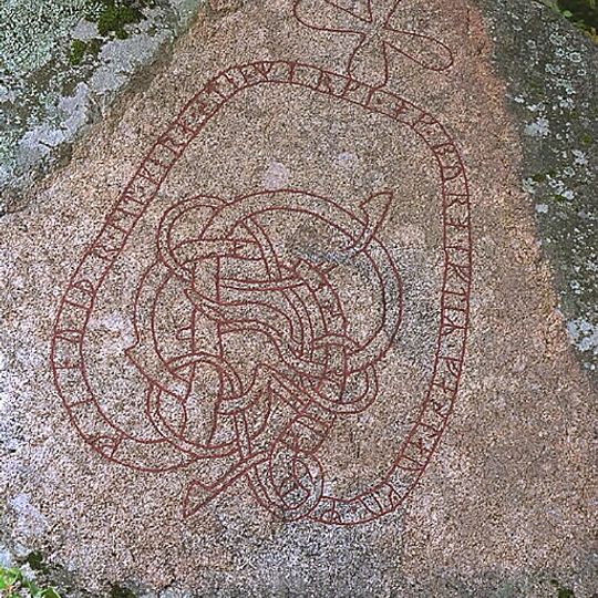 Uppland Runic Inscription 475