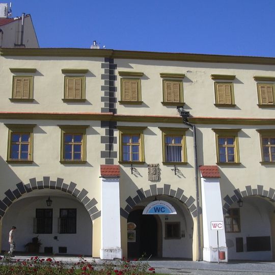 Velké náměstí 25