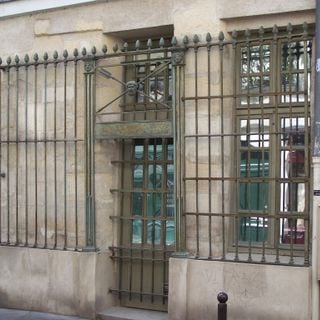 6 rue Frédéric-Sauton, Paris