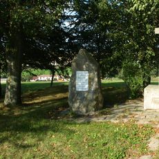 Pomník 10. výročí založení Československa ve Věžnici