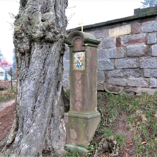 Kaplička III. zastavení křížové cesty v Nové Pace