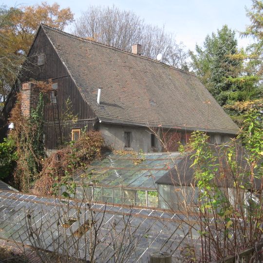 Wohnstallhaus in offener Bebauung Adelsbergstraße 26