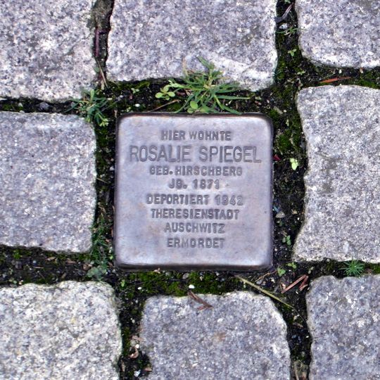Stolperstein en memoria de Rosalie Spiegel