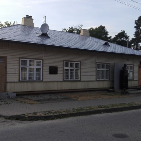2 Niepodległości Street in Pionki