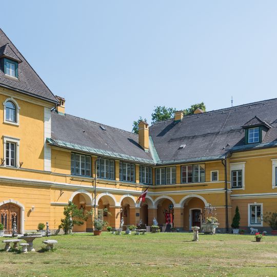 Schloss St. Georgen am Sandhof