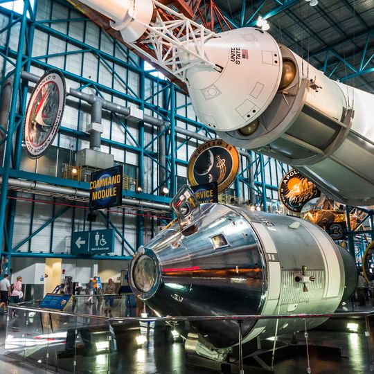 Apollo / Saturn V Center