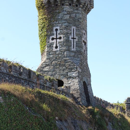Screen Wall to Soldier's Point House, Soldier's Point