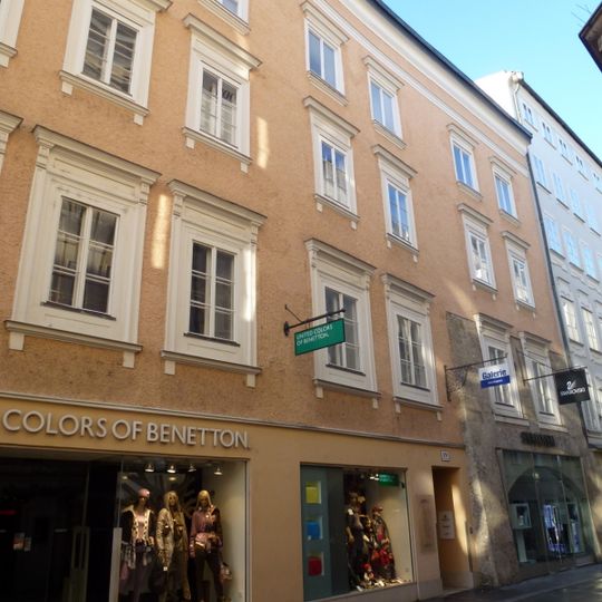 Wohn- und Geschäftshaus