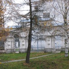 Ограда с воротами (Второво)