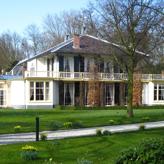Rhijngeest: hoofdgebouw
