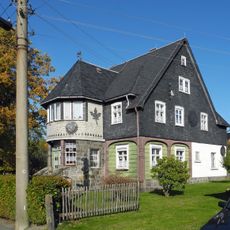 Pestalozzistraße 25