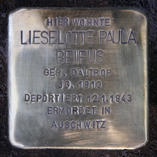 Stolperstein dedicated to Lieselotte Paula Beifus