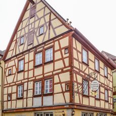 Eckele 2, Hauptgebäude