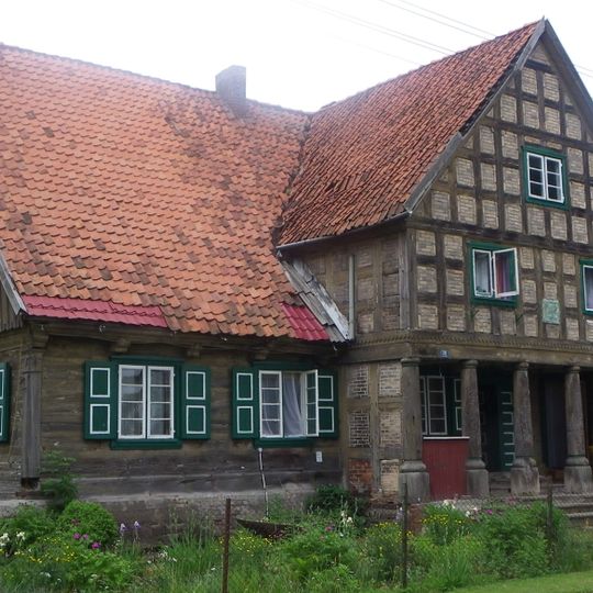 Dom podcieniowy nr 28/29 w Gniazdowie