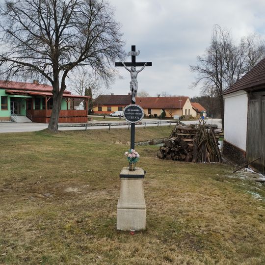 Kříž u čp. 32