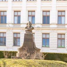 Busta Jana Amose Komenského v Chlumci nad Cidlinou