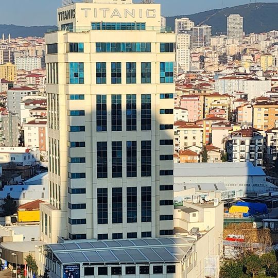 Titanic Business Kartal
