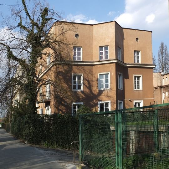 Dom przy ulicy Łęczyckiej 4