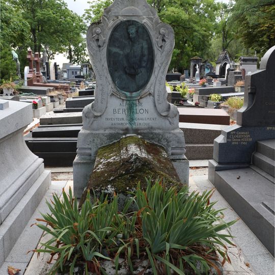 Alphonse Bertillon's tomb