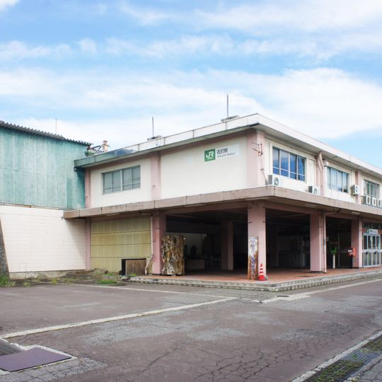 Ishiuchi Station