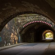 Drei Eisenbahnbrücken Silberhofstraße