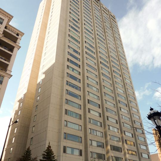 Le PortRoyal Apartments Skyscraper in Quebec, Canada