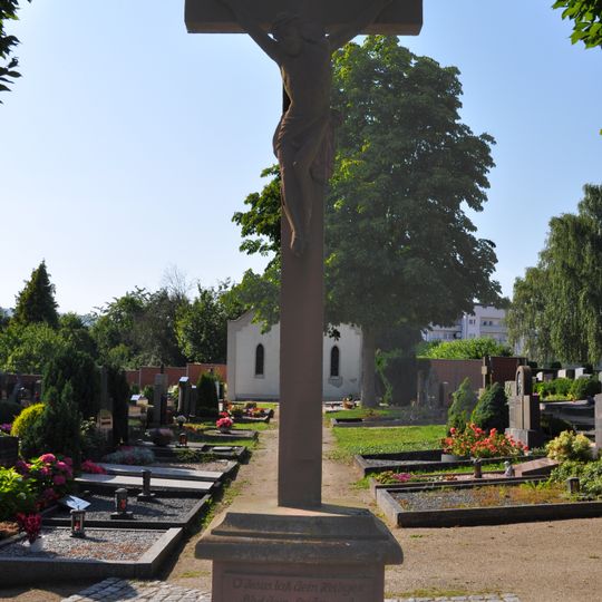 Städt. Friedhof Kirdorf / Kreuz