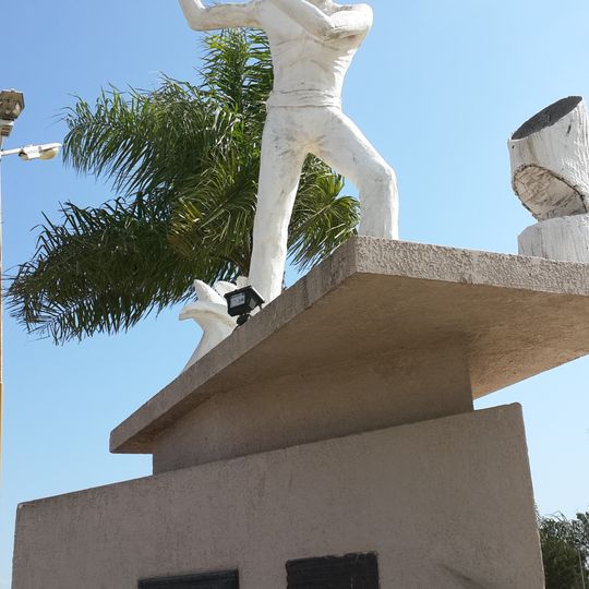 Monumento Nacional al Hachero