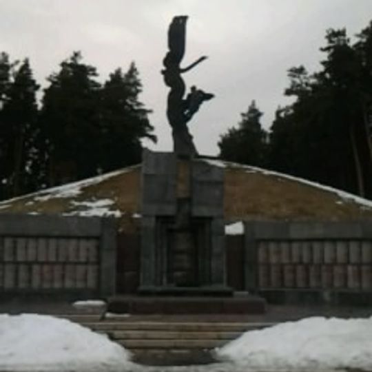 Swan Song memorial in Lebedyn
