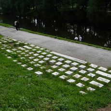 Keyboard monument