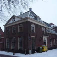 Kerkdam 2, Warmond